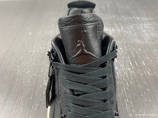 4 Retro Jordan 819139-010 Pony Hair Black 0807